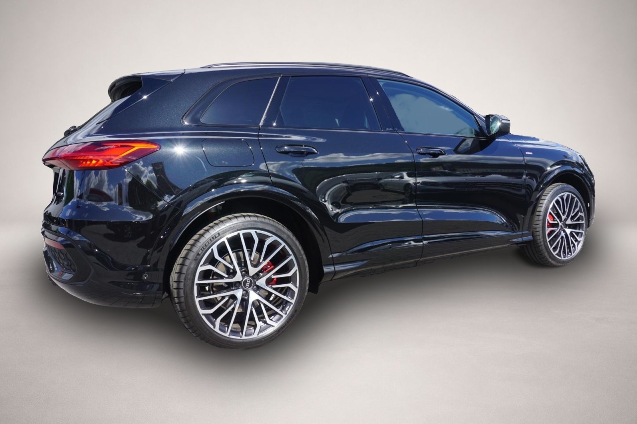 Fotografie 5 des Audi Q5 S line 40 TDI quattro Luftfederung ACC Pano S