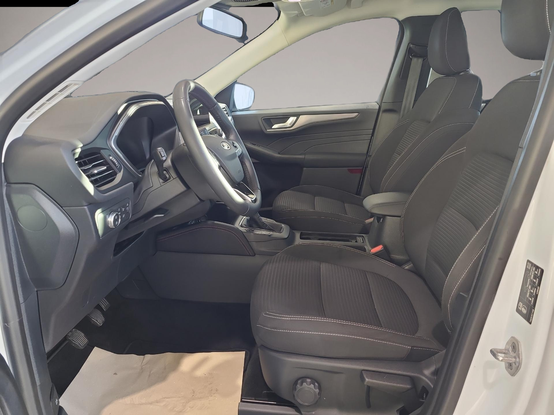 Bild 5 Ford Kuga Titanium Bluetooth Navi Klima Einparkhilfe