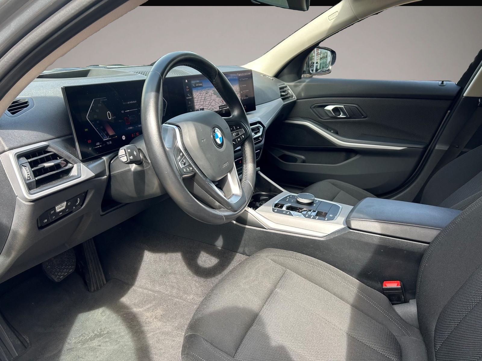 Bild 5 BMW 318 318i Touring Navi HUD SHZ Totwinkel Kamera