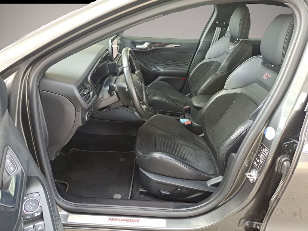 Bild 3 Ford Focus Turnier 2.0 EcoBlue ST Styling-Paket+Winte