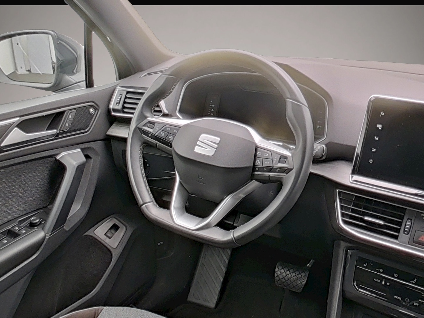 Bild 4 Seat Tarraco 1.5 TSI DSG Xcellence NAVI AHK 7 SITZE L