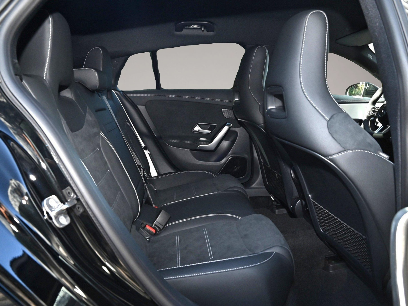 Bild 4 Mercedes-Benz CLA 200