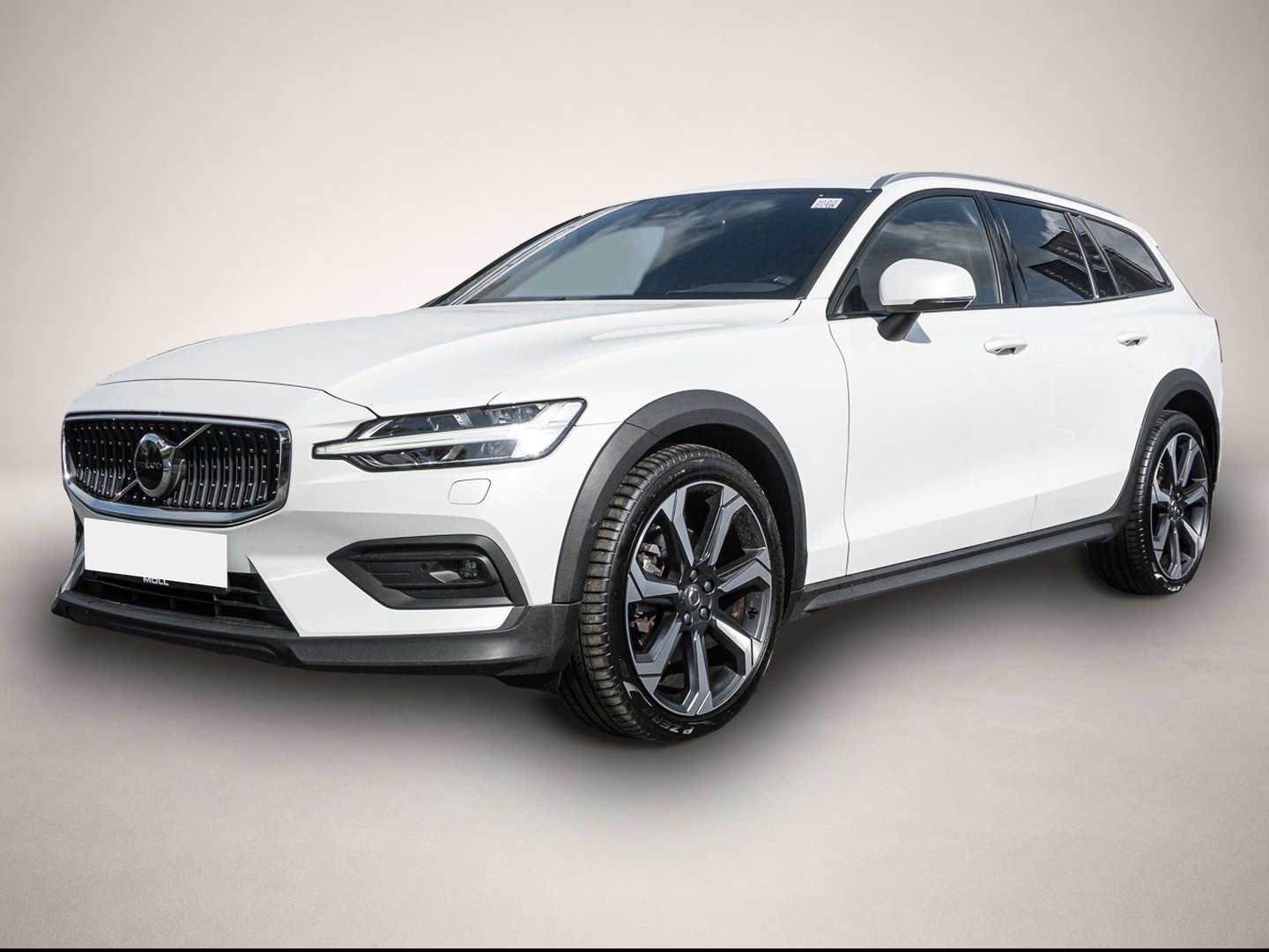 Fotografie Volvo V60 Cross Country B4 AWD Plus Plus AWD