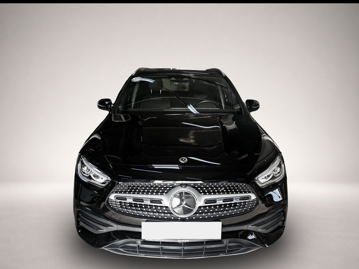Fotografie des Mercedes-Benz GLA 200 d AMG Line LED MBUX Spurass. RCAM