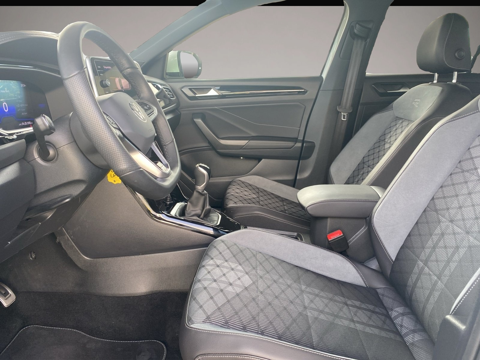 Bild 7 Volkswagen T-Roc 1.5 TSI R-Line ACC+LED+SHZ+Fernlichtass.