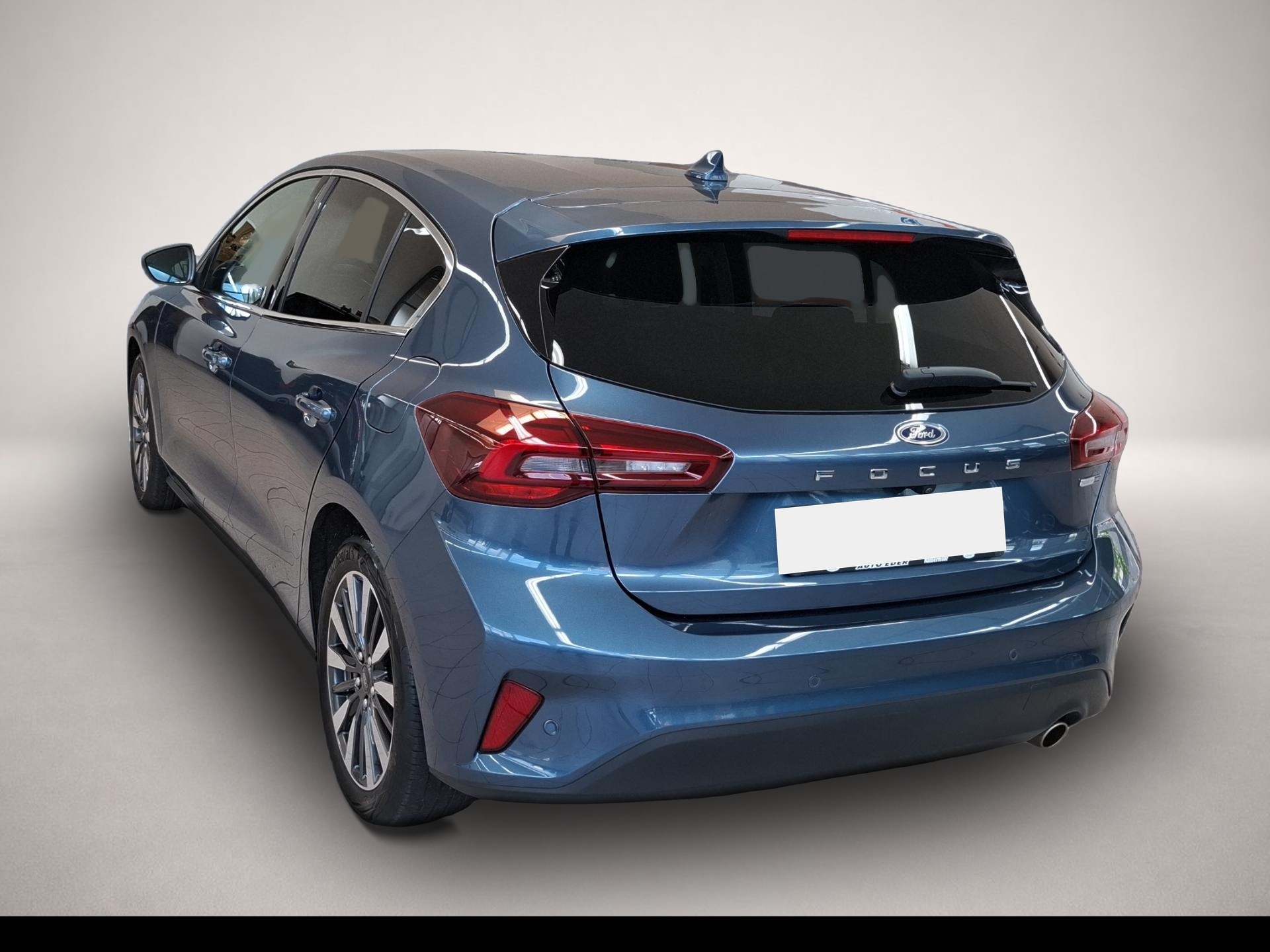 Bild 2 Ford Focus Titanium Vignale Bluetooth Navi LED Klima