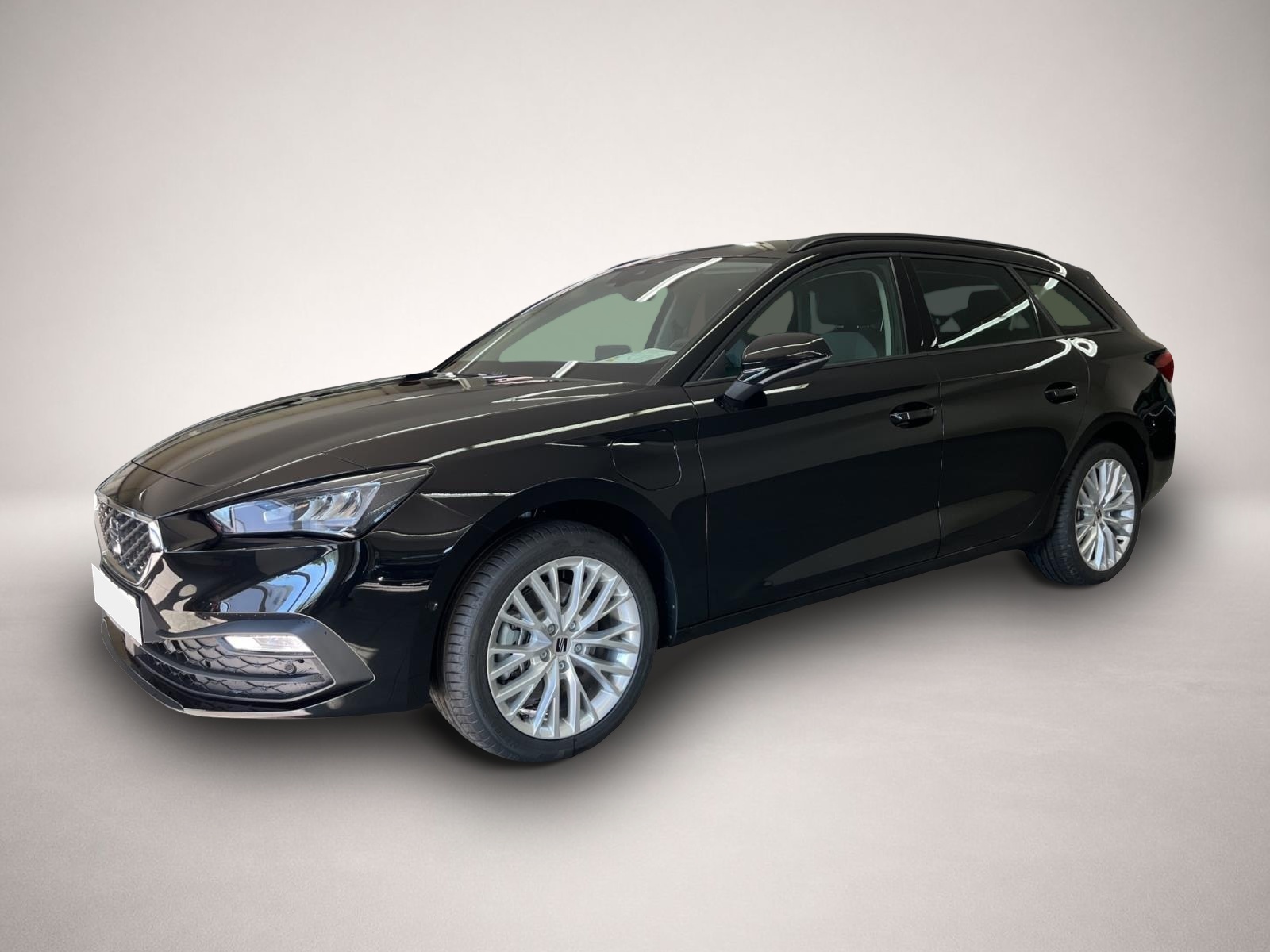 Fotografie Seat Leon SP 1.5 TSI DSG e-Hybrid Road Edition AHK AC