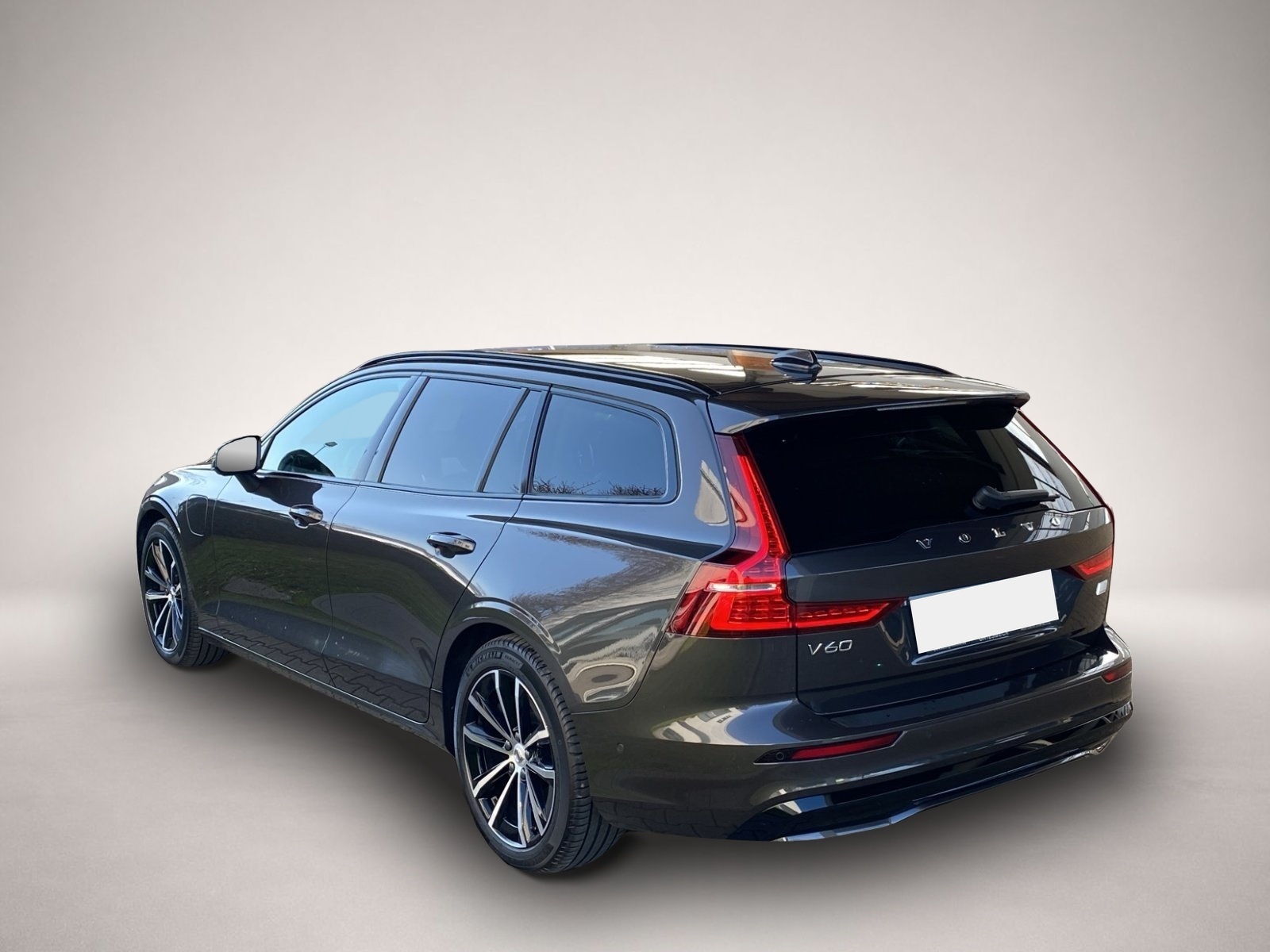 Bild 3 Volvo V60 Kombi T8 Plus Dark Recharge WiPa*LED*Navi*DA