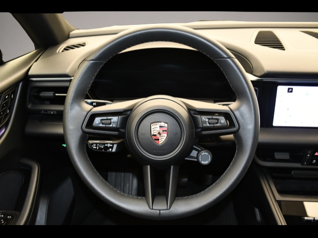 Bild 5 Porsche Macan 4 Electric ALLRAD/20