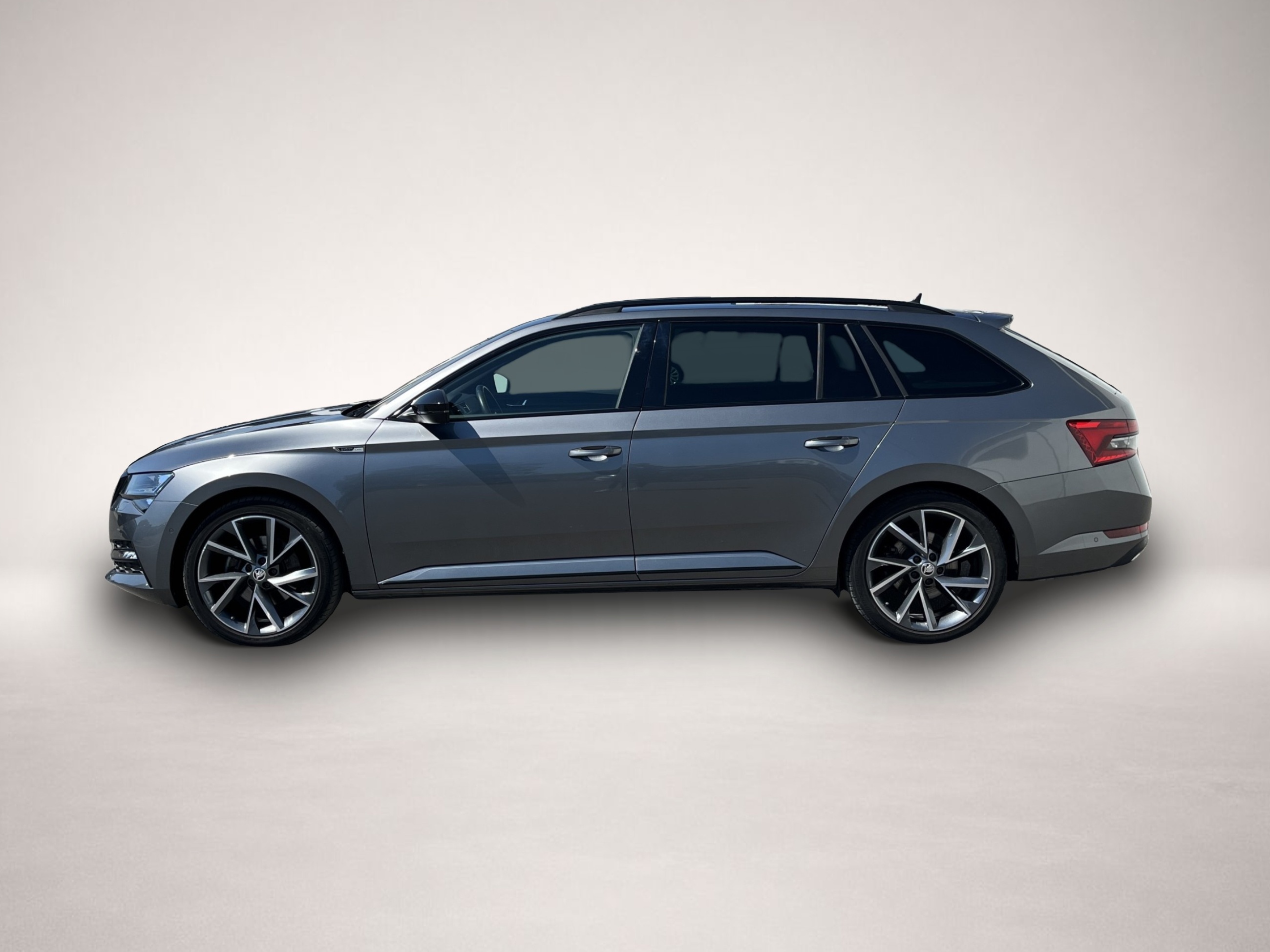 Bild 2 Skoda Superb Combi 2.0 TSI DSG Sportline 213¤ m.20% An