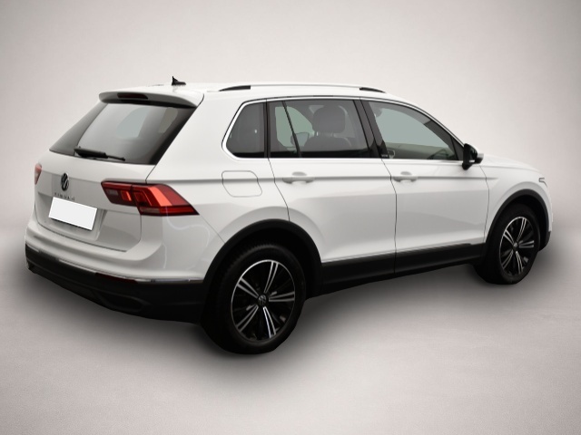 Bild 2 Volkswagen Tiguan 1.5 TSI DSG Move AHK/ACC/Rückkam