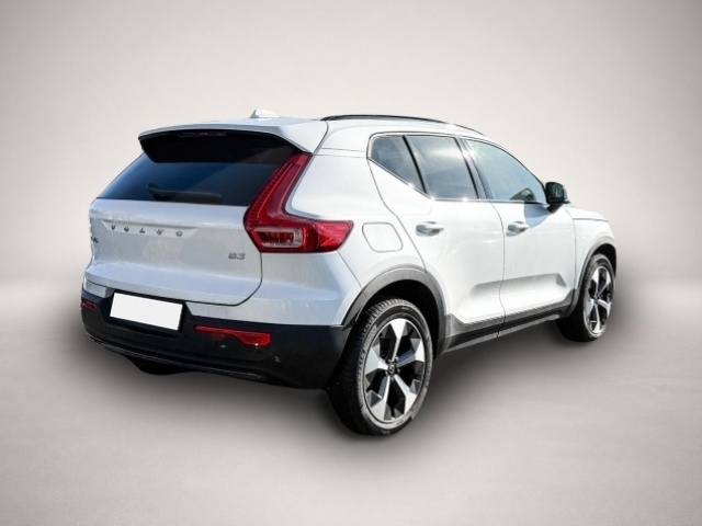 Bild 2 Volvo XC40 Plus Dark 2WD B3 EU6d digitales Cockpit Mem