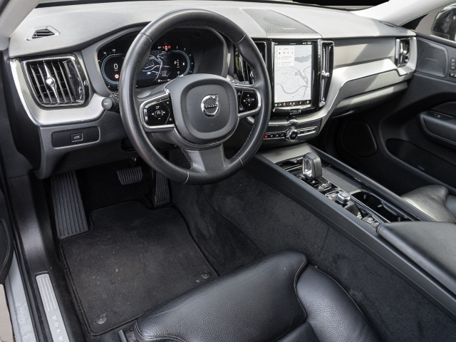 Bild 7 Volvo XC60 Plus Dark 2WD Digitales Cockpit Memory Sitz