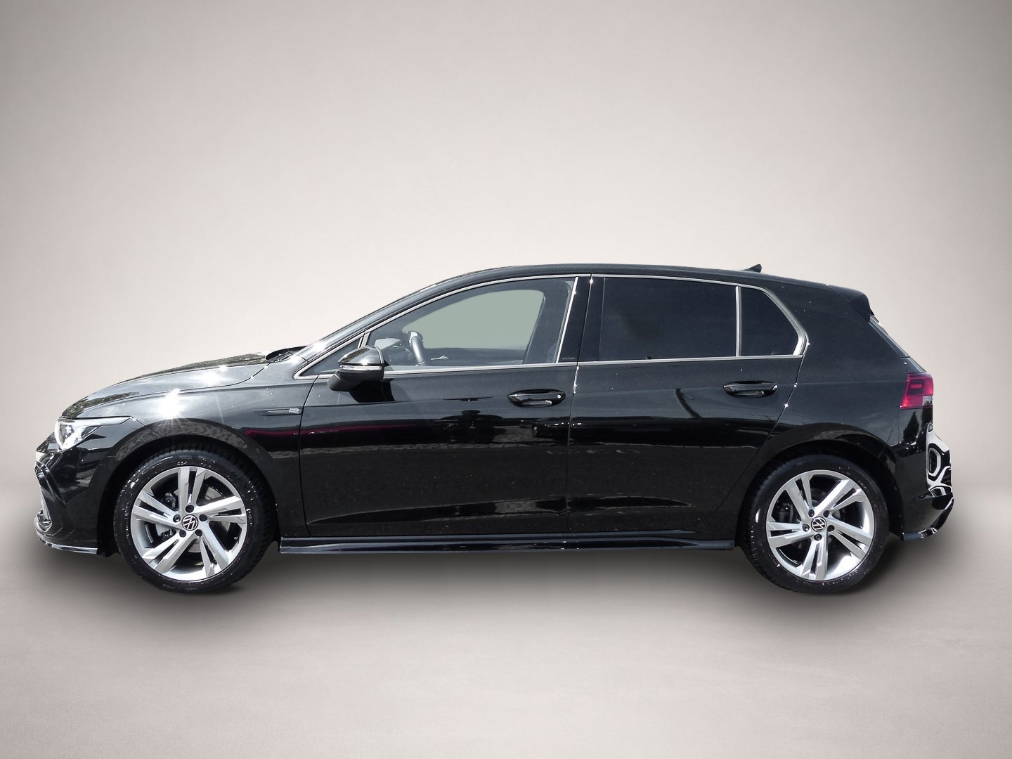 Fotografie 3 des Volkswagen Golf 1.5 eTSI DSG R-Line