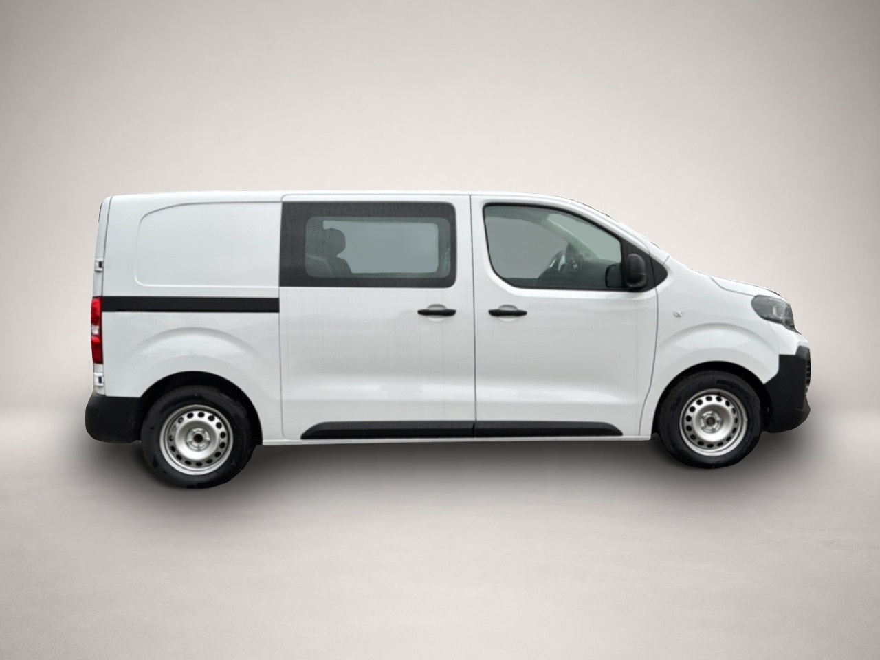 Fotografie 7 des Opel Vivaro DoKa L2H1(M) 6-Sitzer + Holzboden u. Seit