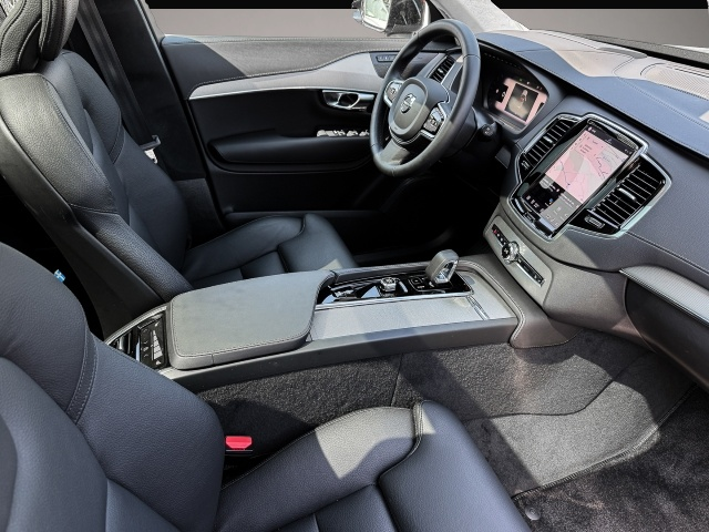 Fotografie 4 des Volvo XC90 Ultimate Dark AWD 7-Sitzer HUD StandHZG AHK