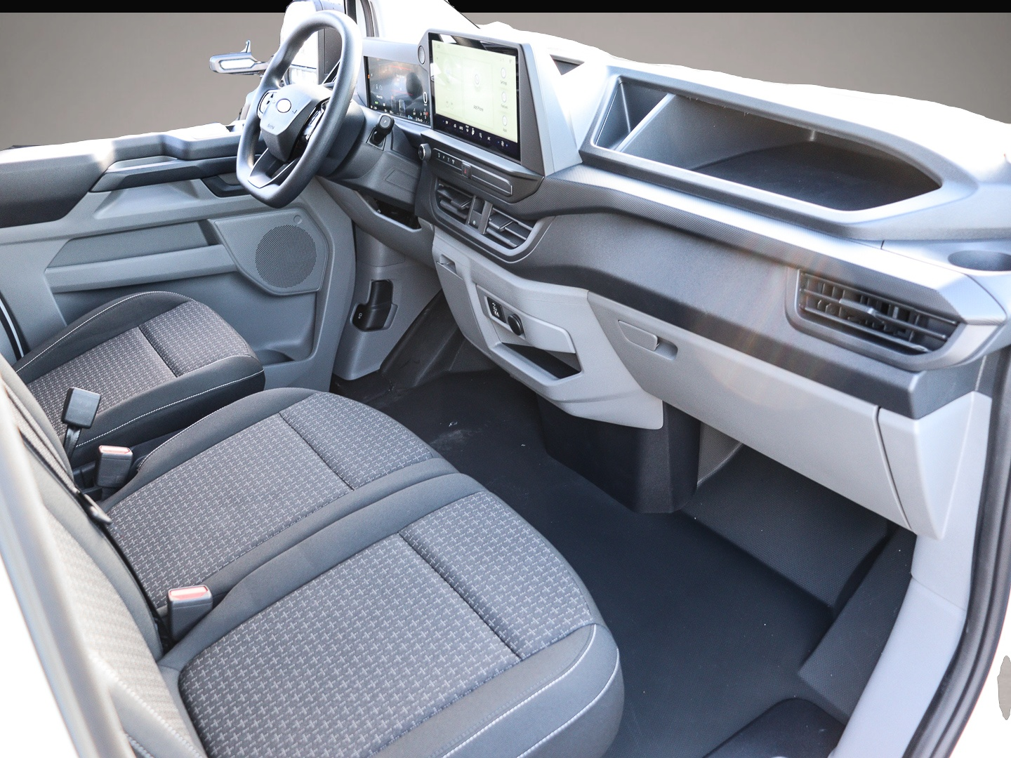 Bild 3 Ford Other Transit Custom Trend L1 FWD Plug-in Hybrid 233PS