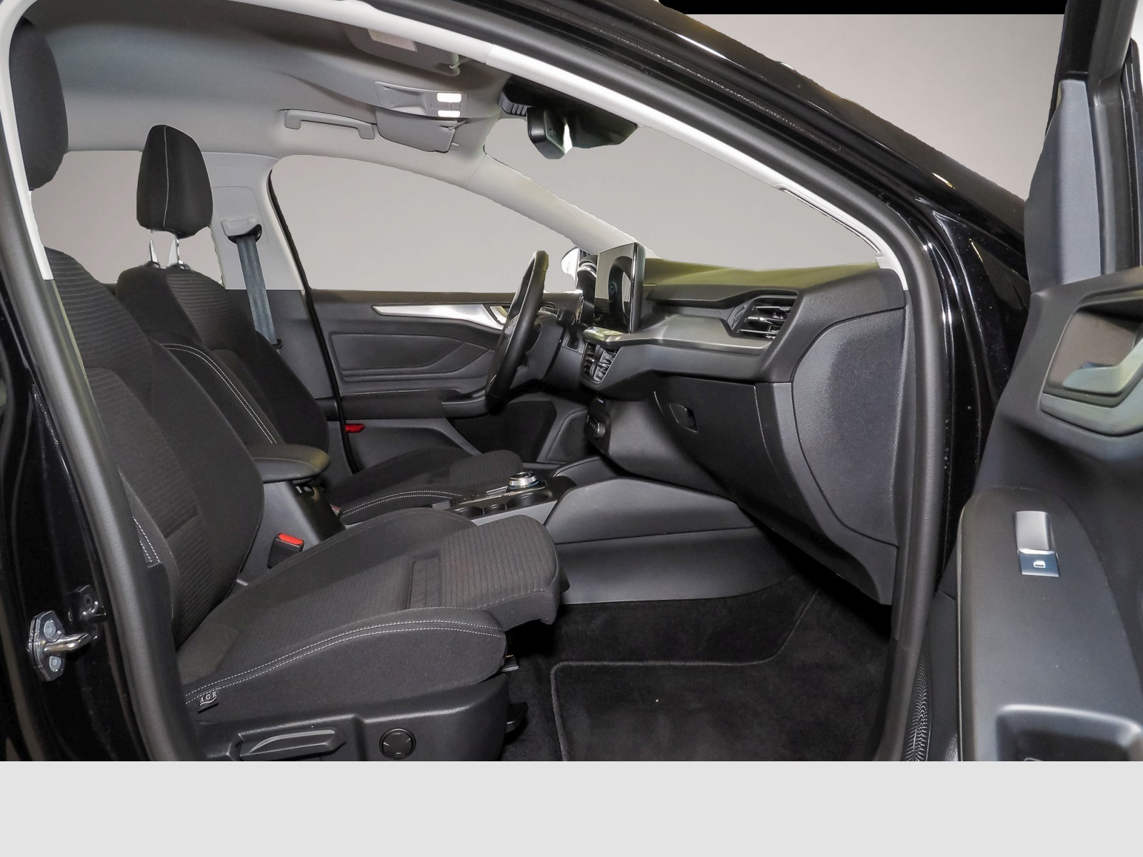 Bild 5 Ford Focus Turnier 1.5 EcoBlue Aut. Titanium-Audio Na