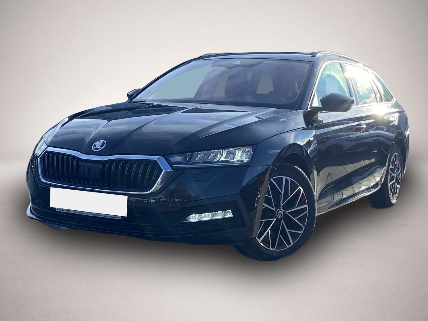 Fotografie Skoda Octavia Combi 2.0 TDI DSG Clever PANORAMA+AHK+SM