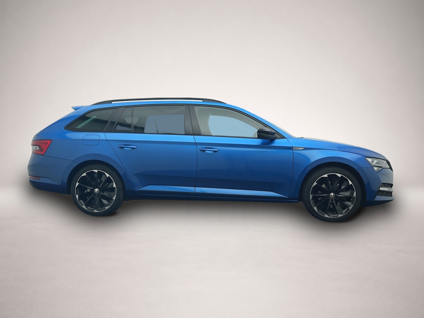 Bild 6 Skoda Superb Combi 1.4 TSI iV DSG Sportline MATRIX NAV