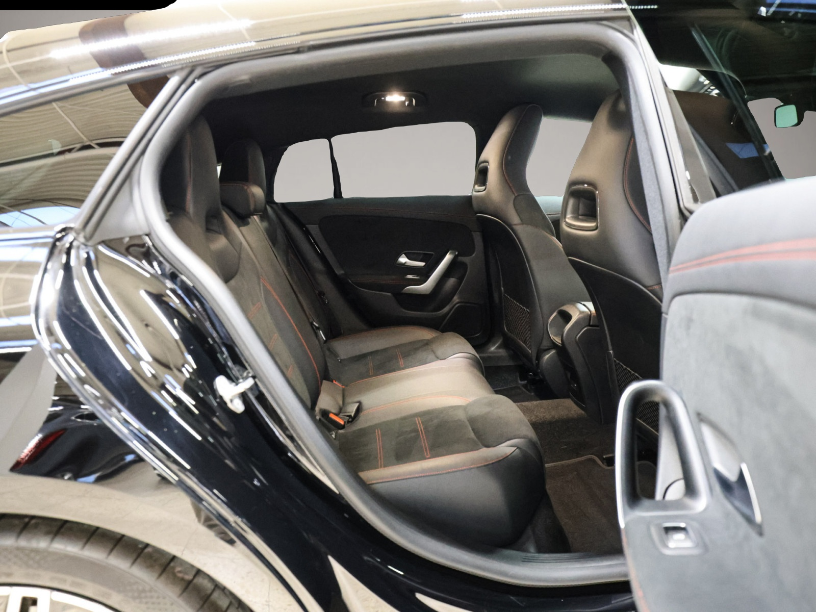 Bild 4 Mercedes-Benz CLA 35 AMG