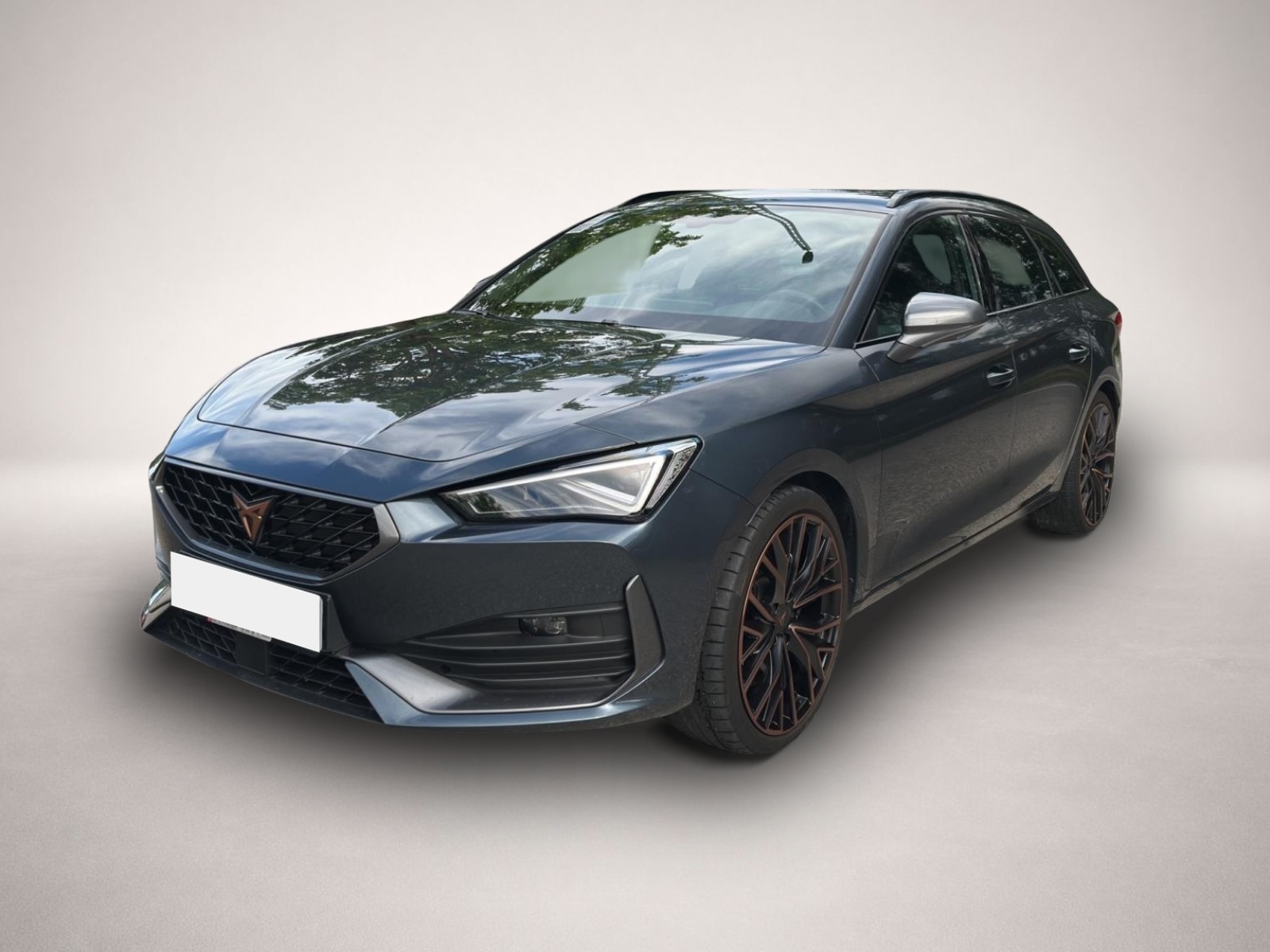Fotografie 1 des Cupra Leon SP 2.0 TSI DSG AB285EUR VZ AHK BEATS MATRIX