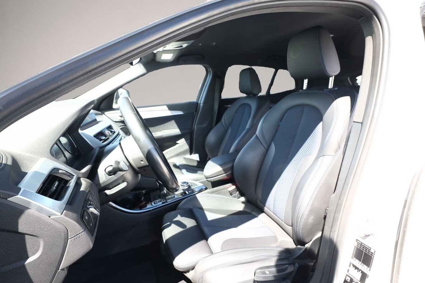Bild 5 BMW X2 xDrive 20i M Sport LED Nav ParkAs Kam SHZ 19Z