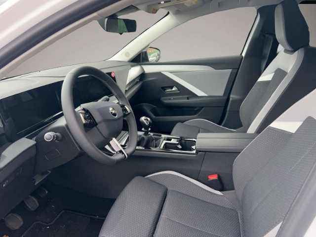 Bild 7 Opel Astra ST Edition Navi Digitales Cockpit LED Appl