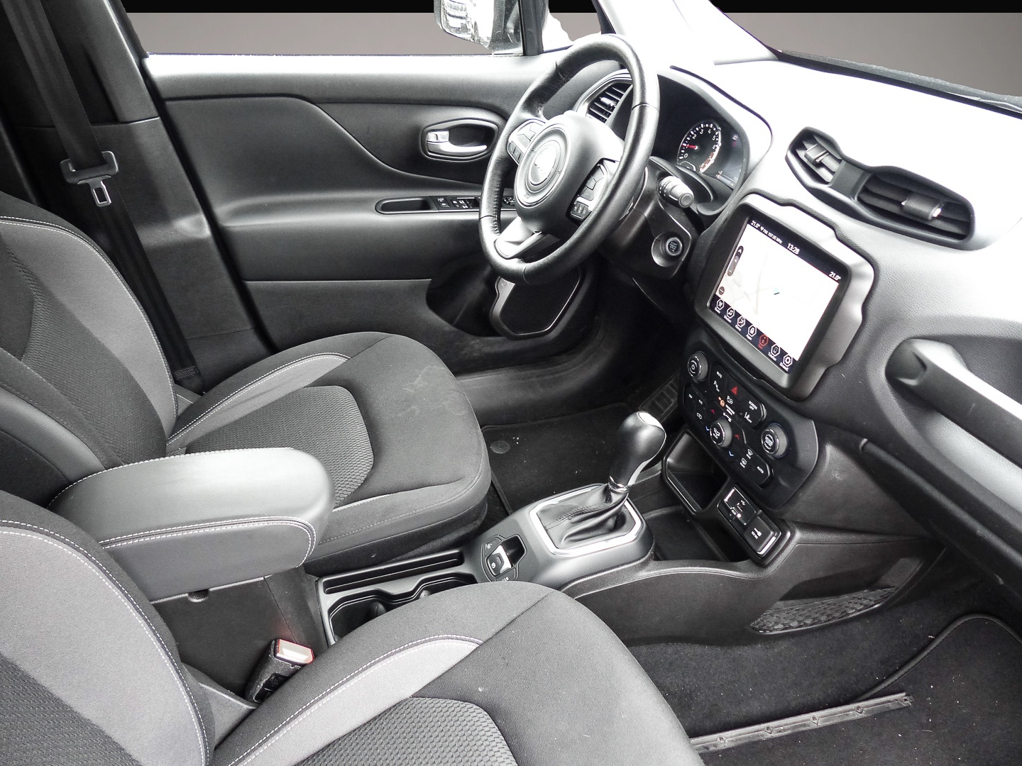 Bild 3 Jeep Renegade Longitude Mild-Hybrid FWD 1.5 MultiAir