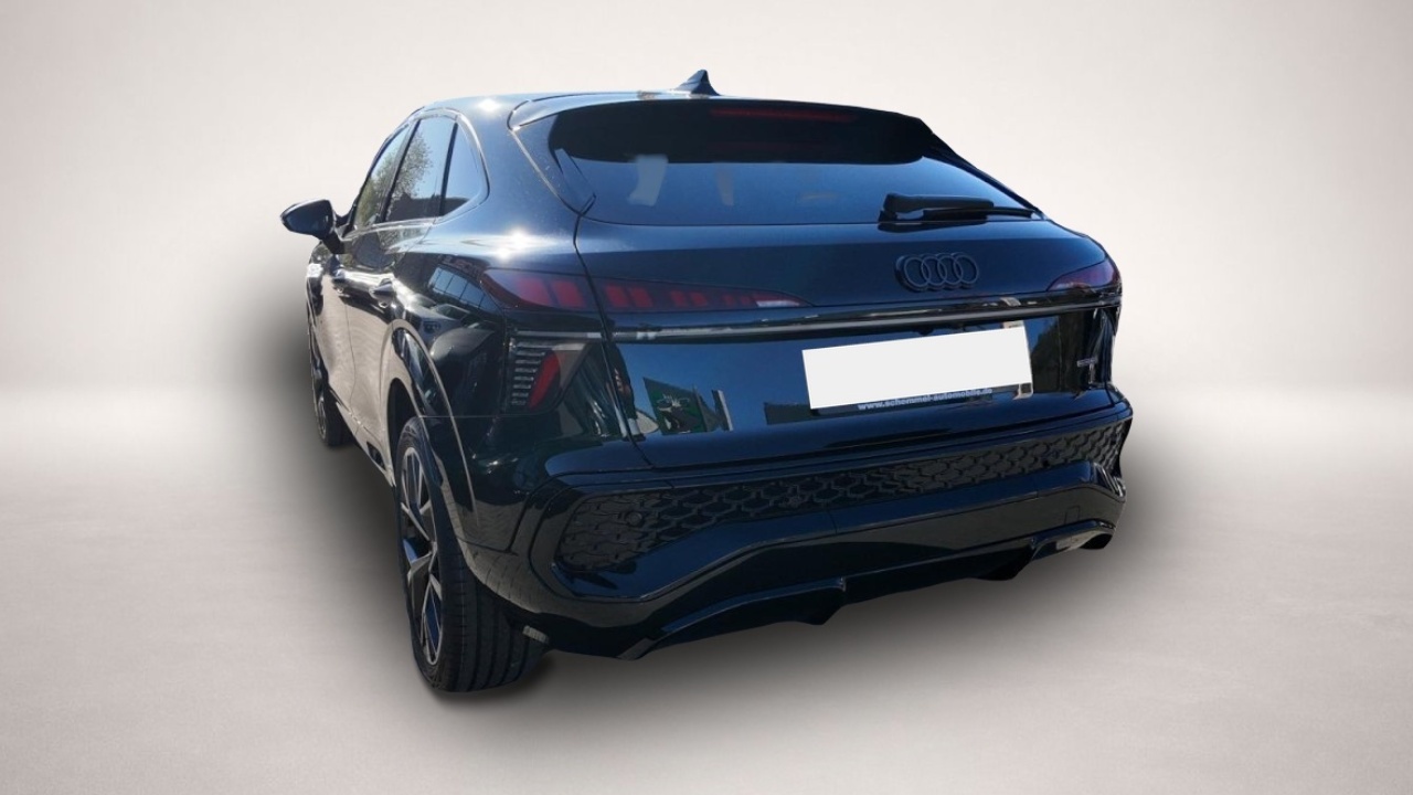 Bild 6 Audi Q3 Sportback S line quattroAHK/Pano/Standheizung