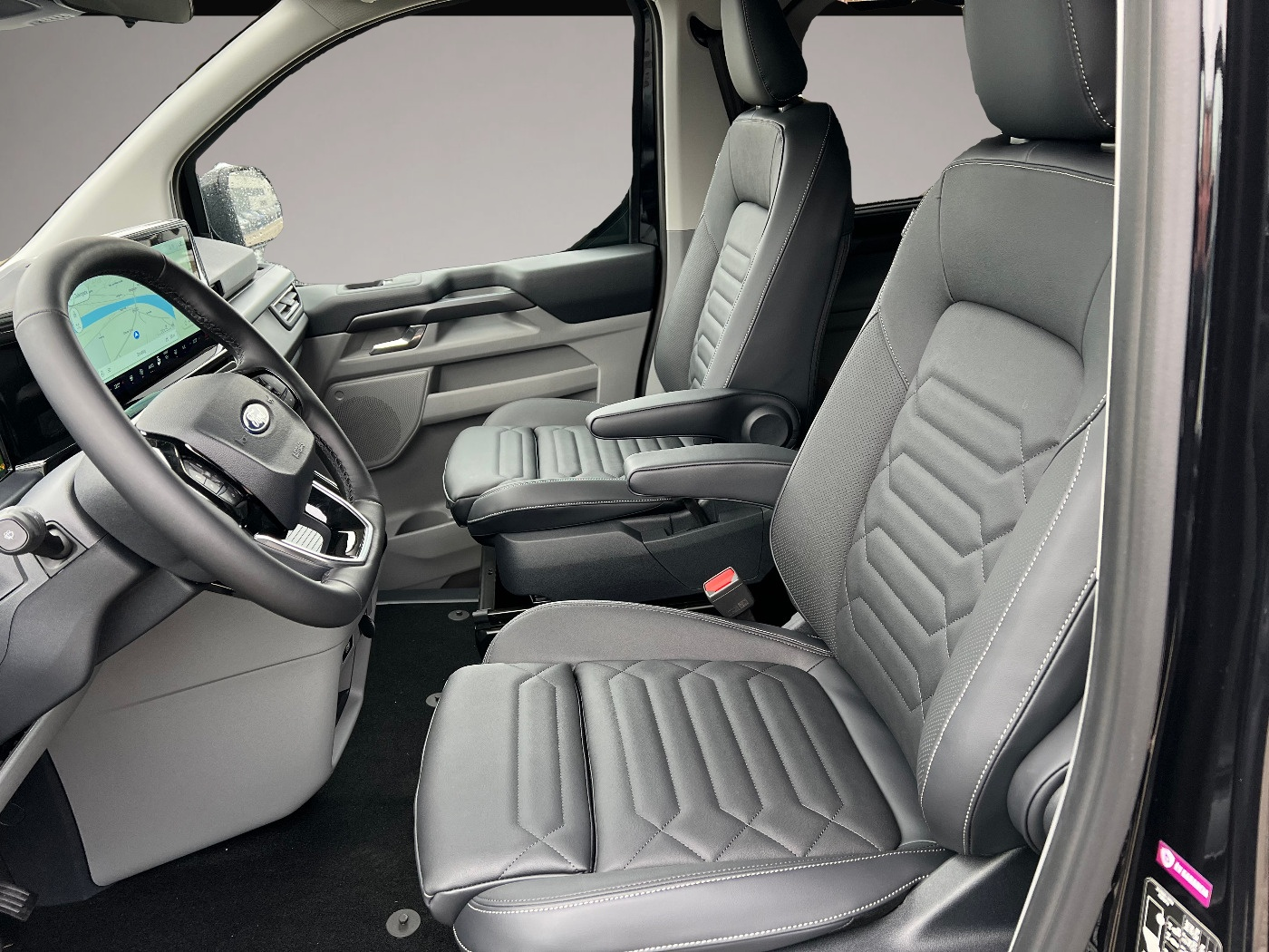 Bild 7 Ford Tourneo Custom L2 2.0 EcoBlue 320 Titanium X
