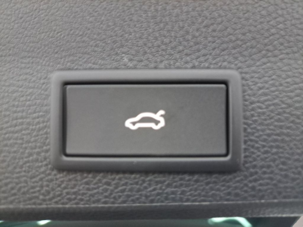 Bild 5 Seat Ateca 1.5 TSI DSG FR NAVI RFK ACC LKH LED PANO