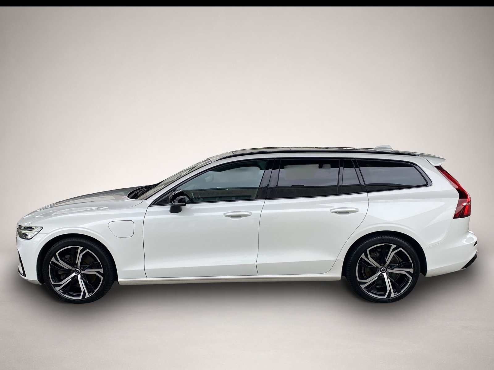 Bild 2 Volvo V60 Kombi T8 Plus Dark Recharge WiPa*DAB*LED*Nav