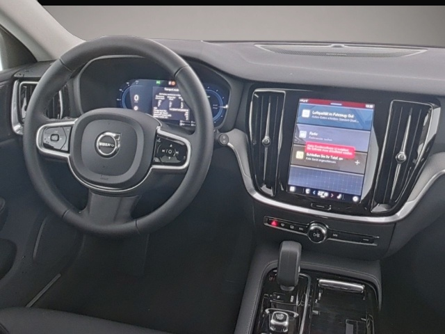 Volvo V60 V60 Kombi Plus Dark Recharge Plug-In Hybrid AWD - Thumbnail 6