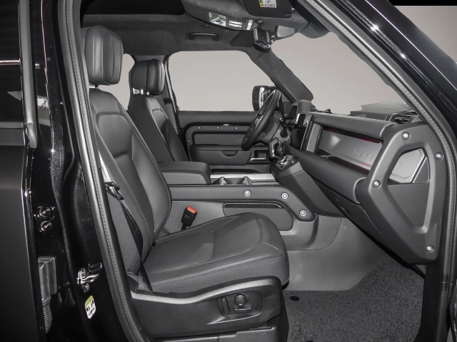 Fotografie 3 des Land Rover Defender 110 X-Dynamic HSE P425 EU6e Luftfederun