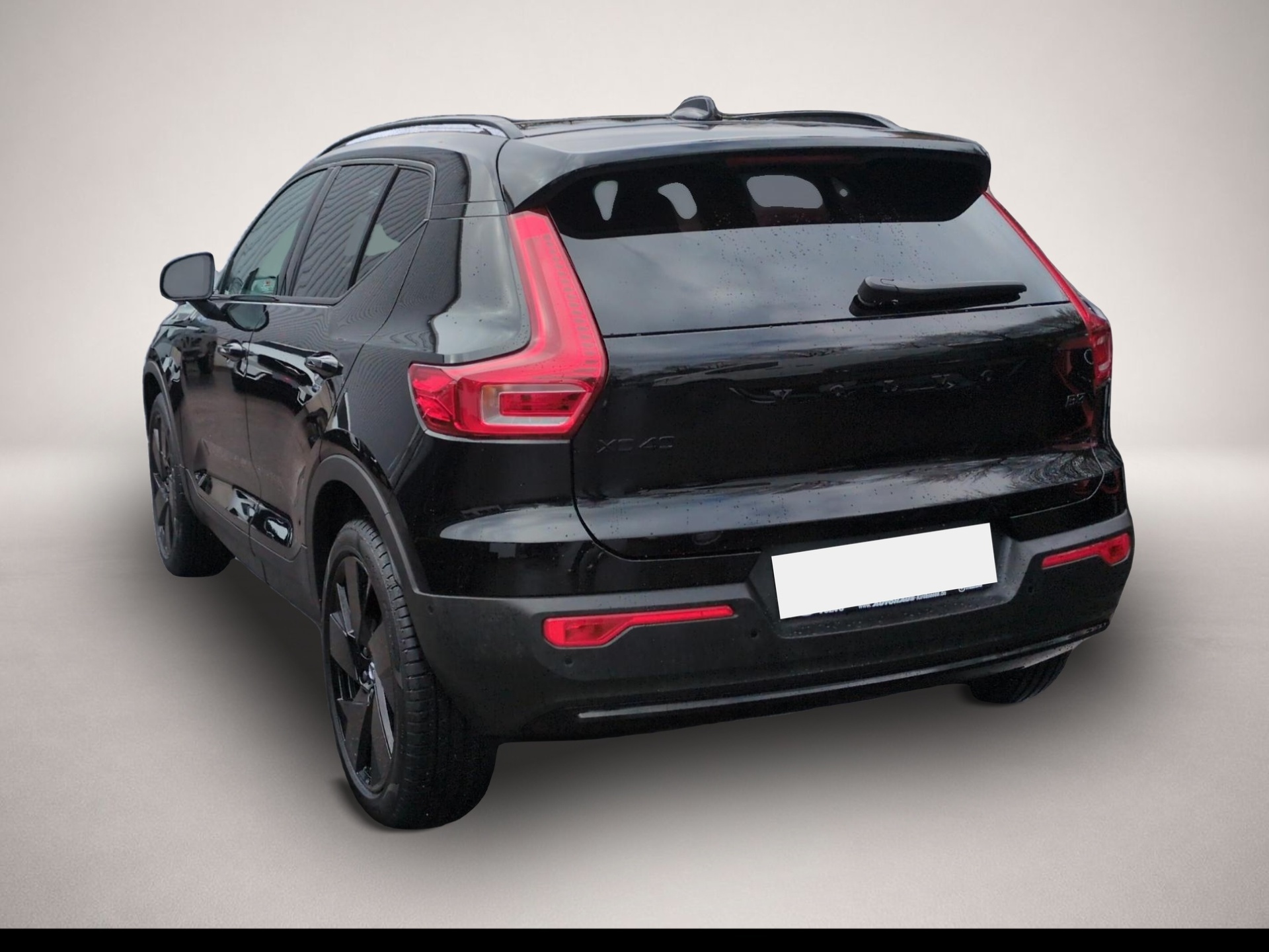 Bild 2 Volvo XC40 B3 (Benzin) Plus Black Edition 2WD Automati