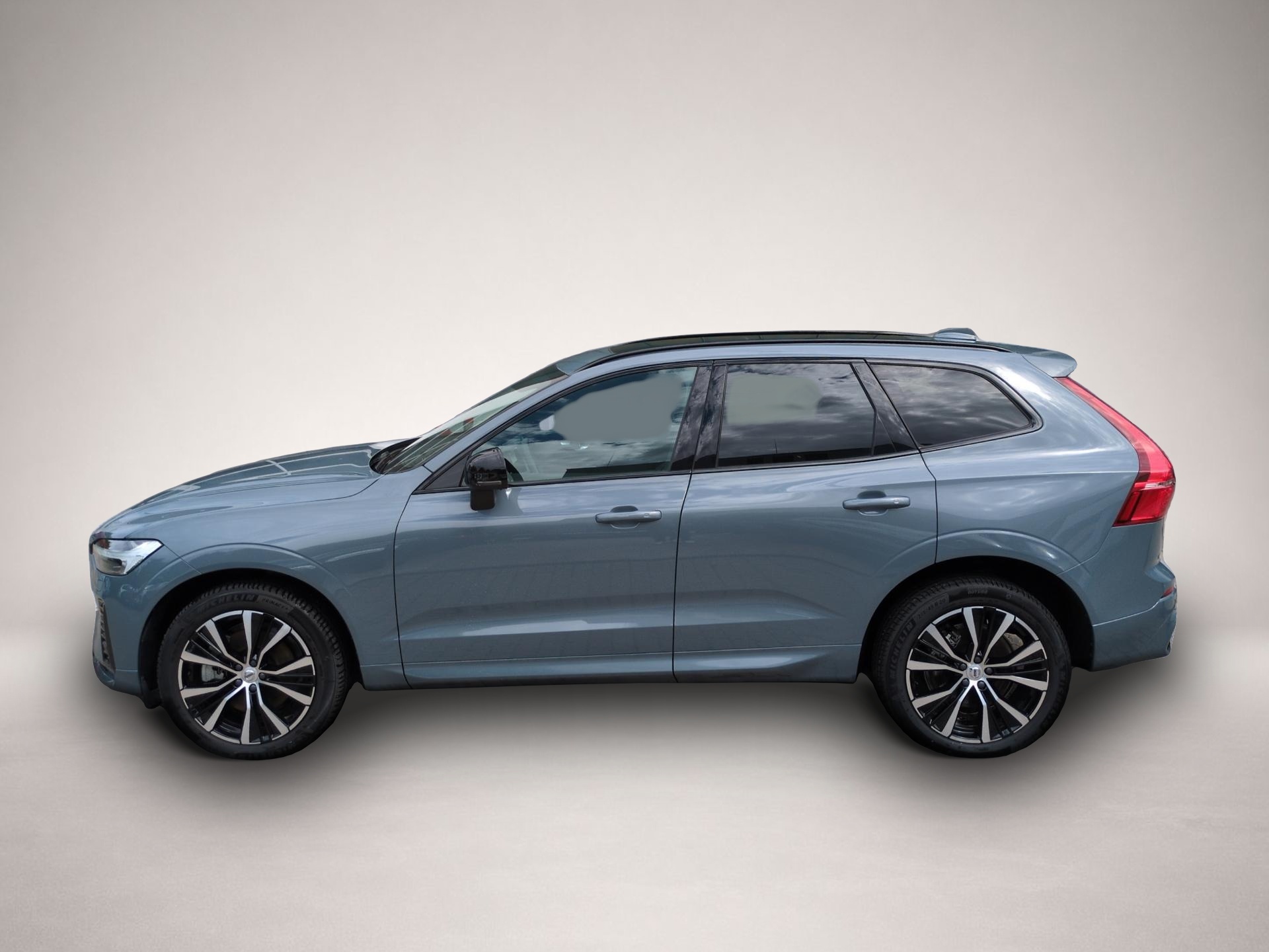 Bild 6 Volvo XC60 XC 60 Plus Dark AWD
