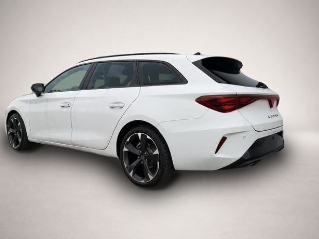 Fotografie Cupra Leon 1.5 eTSI 110 kW Leon Kombi ST 1.5 eTSI DSG AHK .