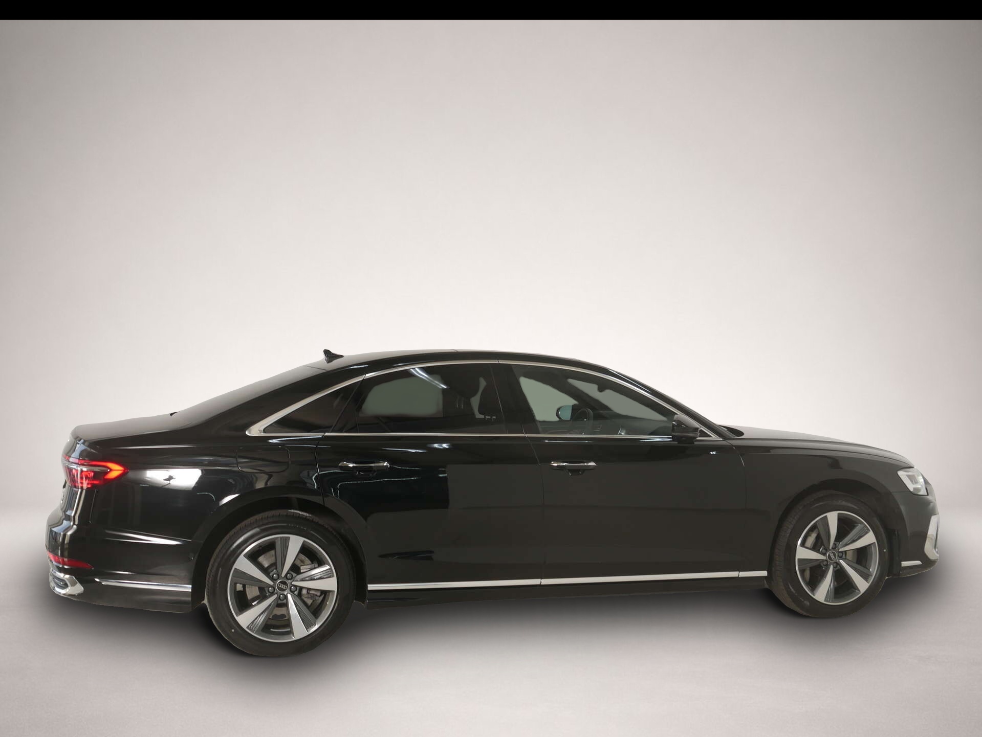 Bild 6 Audi quattro A8 60 TFSI e quattro