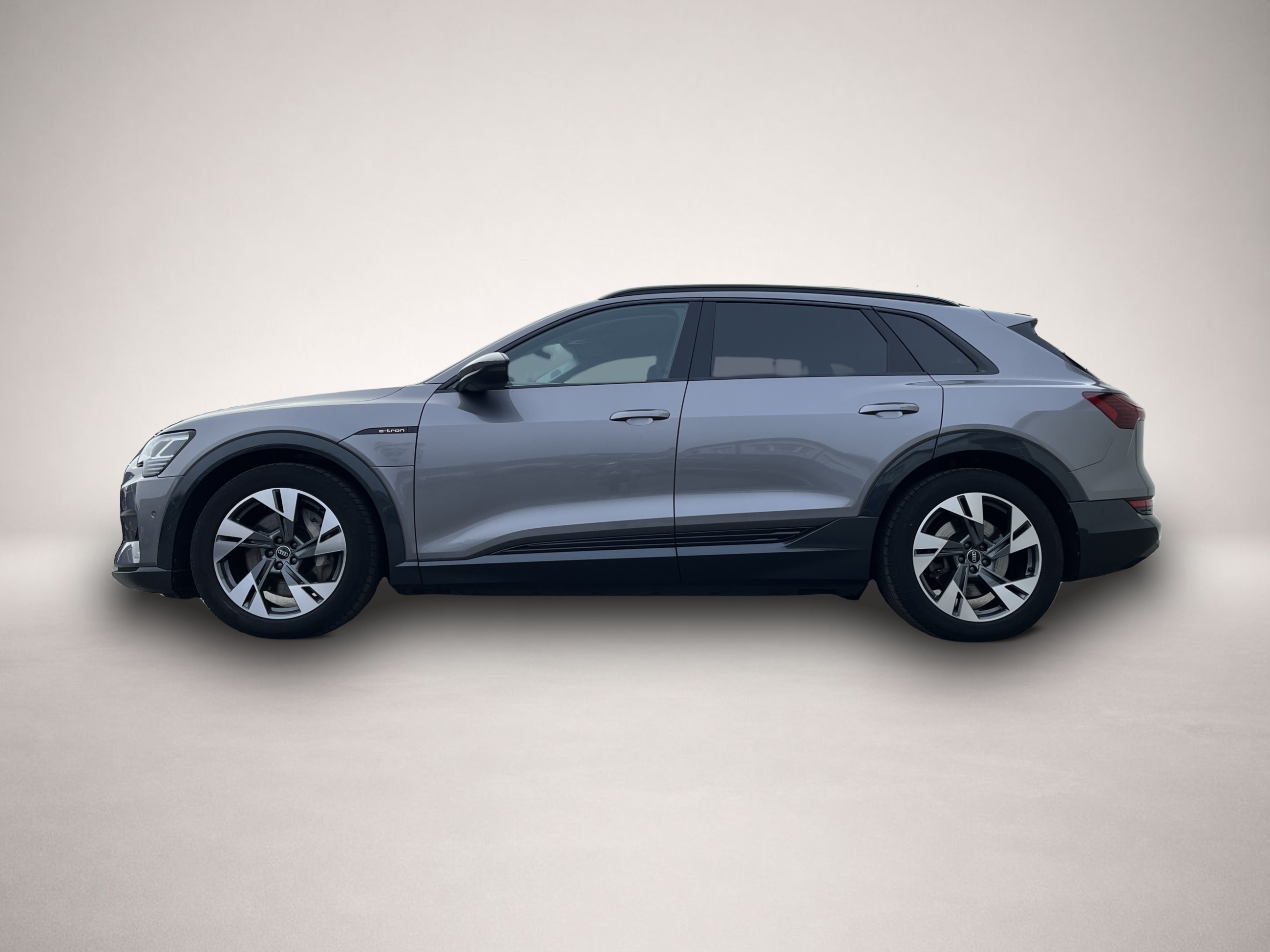 Bild 1 Audi e-tron Advanced 169¤ m.20% Anz. 20 Zoll Optikpak