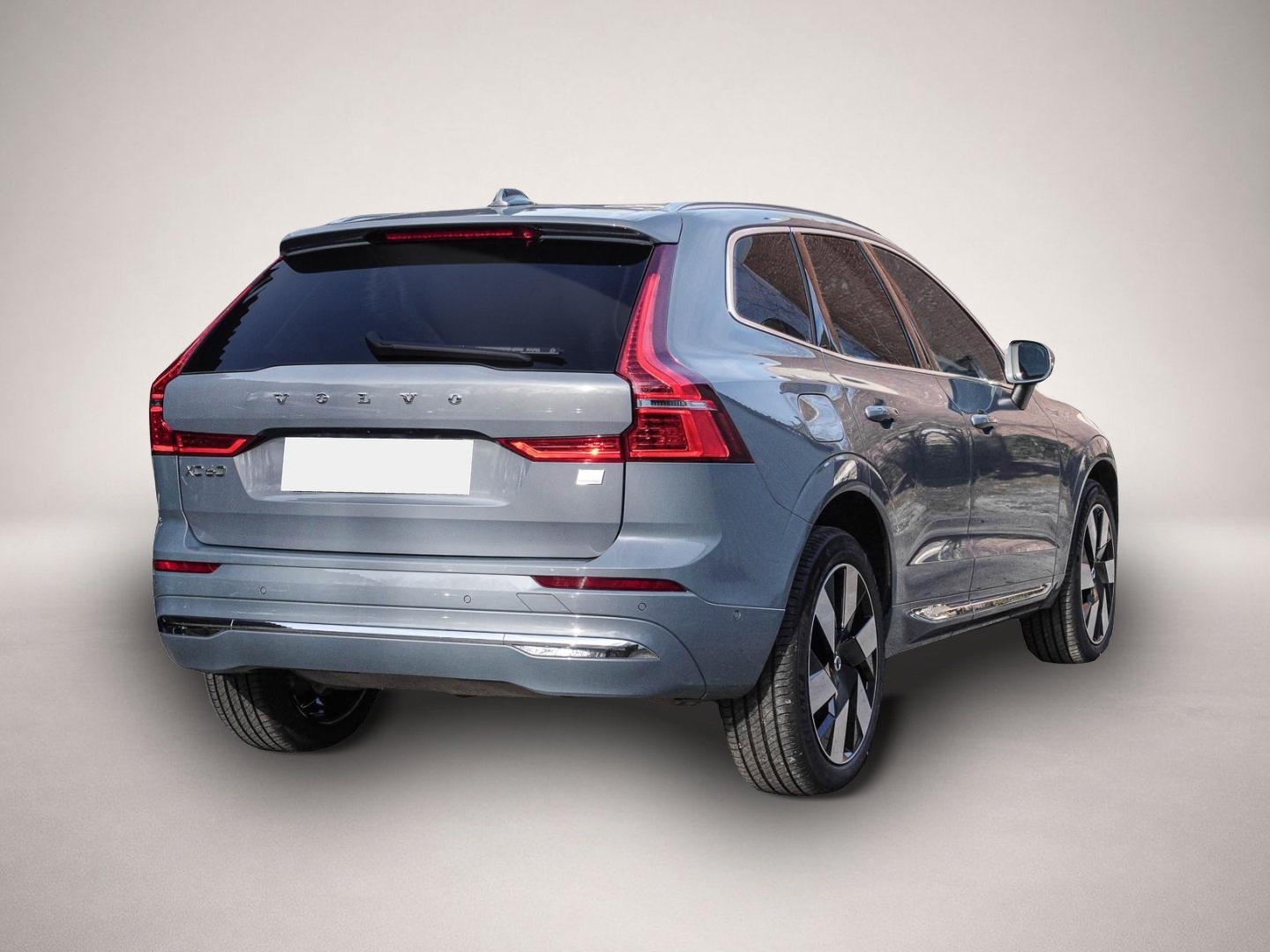 Bild 2 Volvo XC60 Plus Bright Recharge Plug-In Hybrid AWD T8