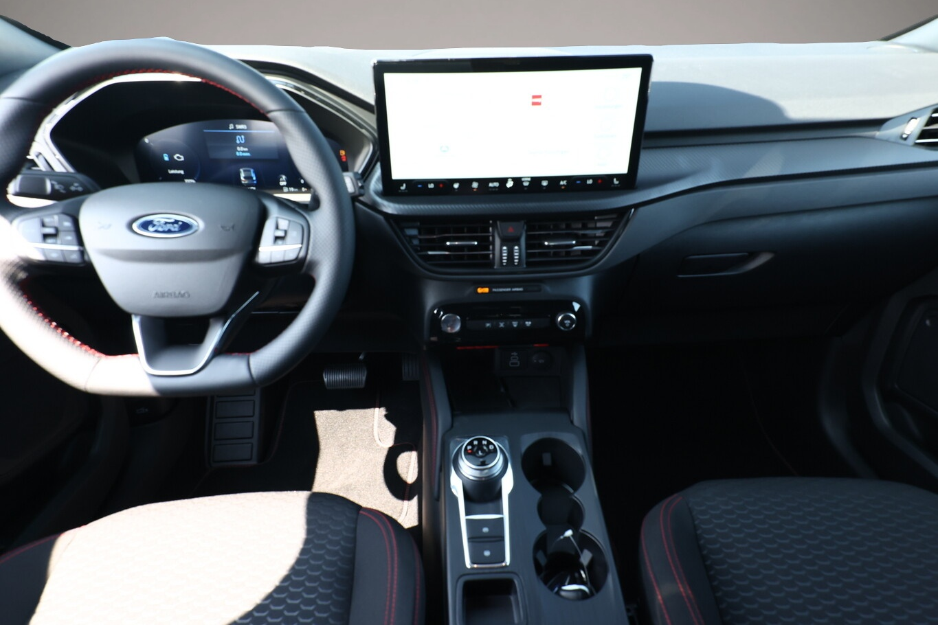 Bild 7 Ford Kuga FHEV ST-Line WinterP Nav LED Kam PDC 5J-Gar