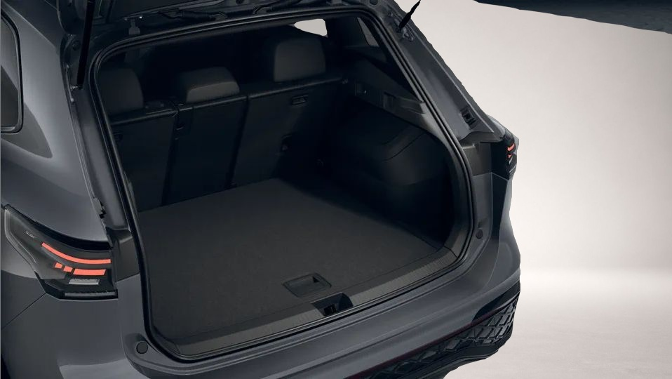 Fotografie 5 des Volkswagen Tiguan Volkswagen R-Line 1.5 eTSI 110 kW (150 PS