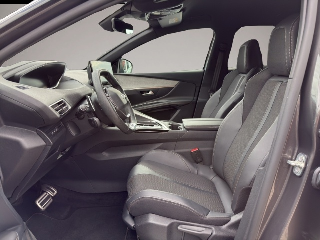 Fotografie 7 des Peugeot 3008 GT 1.2 PureTech 130 AT+NAVI+LED+ACC+CAM+