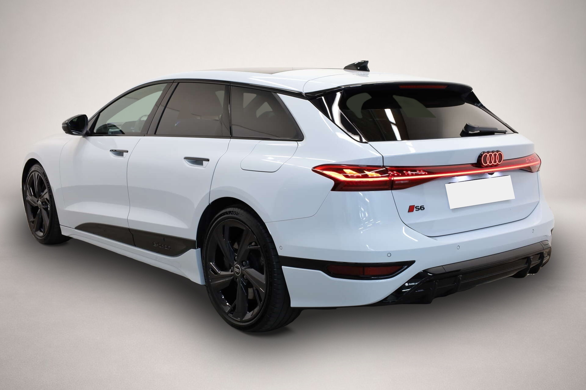 Bild 3 Audi e-tron S6 Avant e-tron