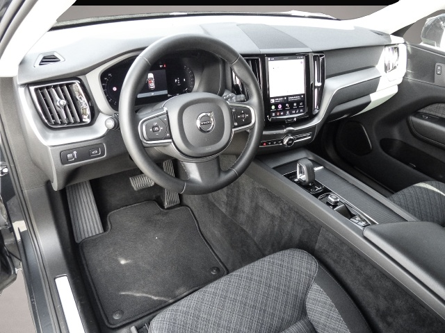 Volvo XC60 XC60 Momentum Pro 2WD AHK Digitales Cockpit Soun - Thumbnail 4