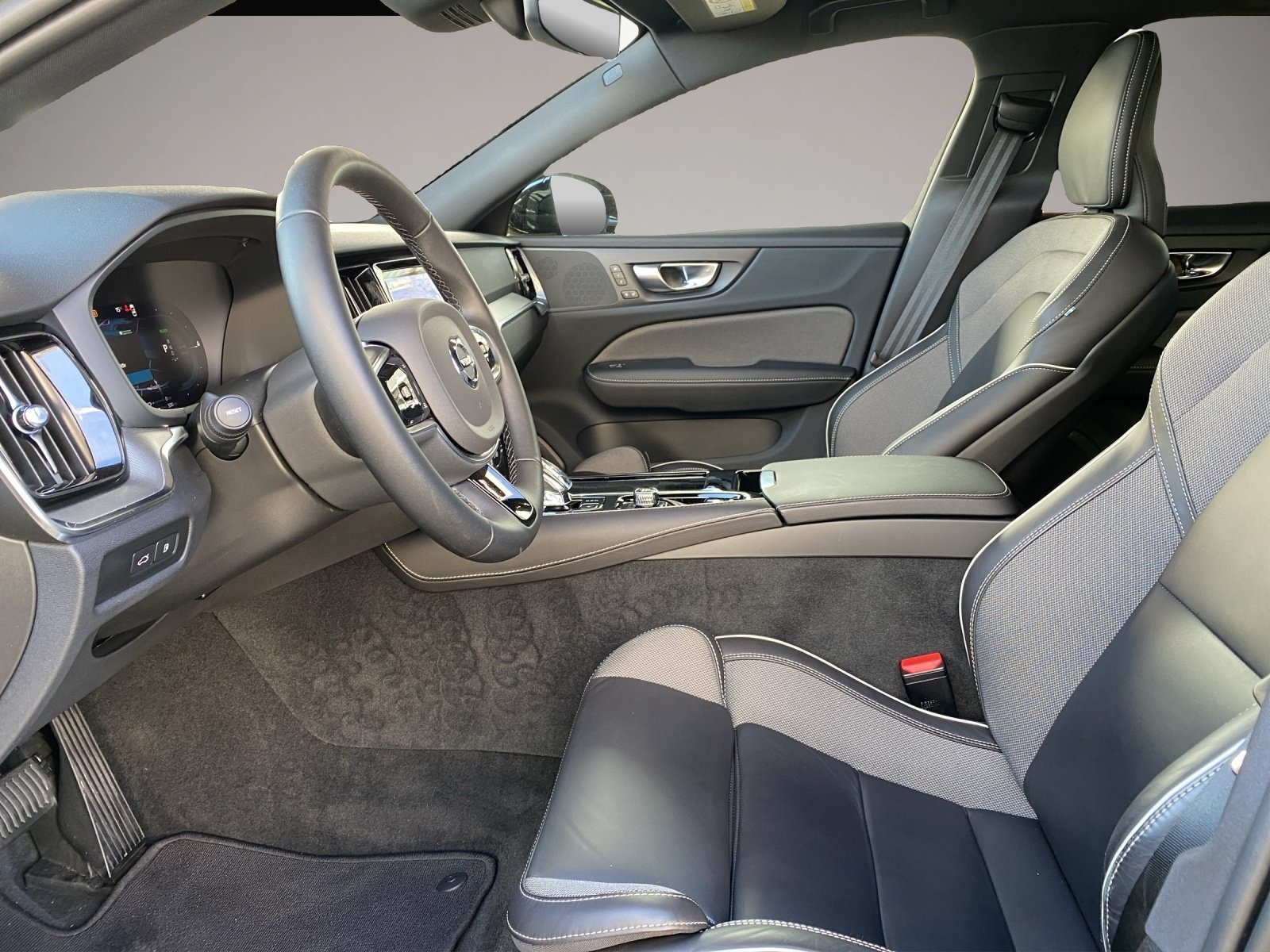 Fotografie 7 des Volvo V60 Kombi T8 Plus Dark Recharge WiPa*LED*Navi*DA