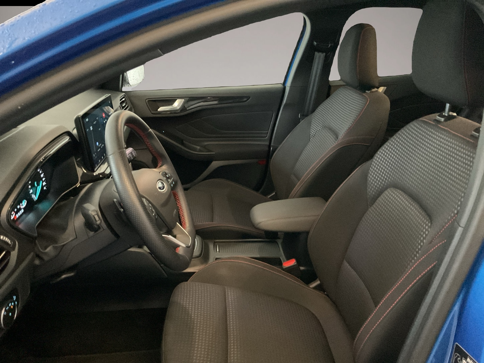 Fotografie 5 des Ford Focus ST-Line Bluetooth Navi LED Klima el. Fenst