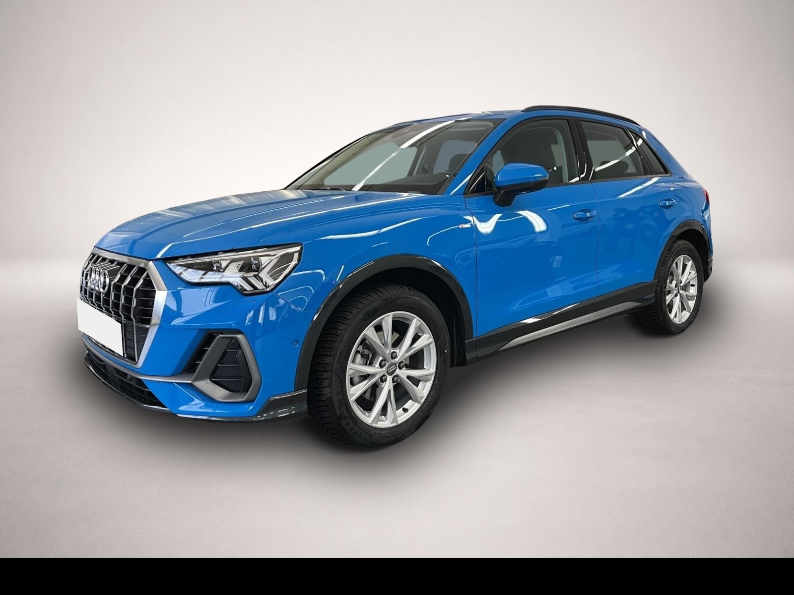 Fotografie Audi Q3 35 TFSI s-tronic AB347EUR S line AHK MATRIX A