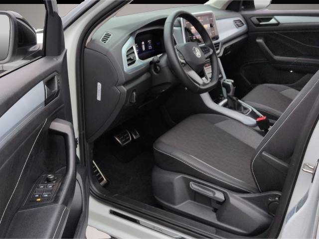 Bild 4 Volkswagen T-Roc GOAL TDI*DSG AHK LED+ ACC R-Kam Navi SHZ